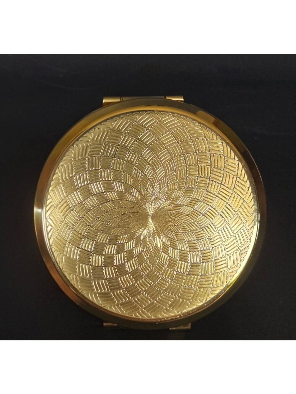 Vintage MCM Gold Tone Stratton Cosmetic Compact in Great Cond. Concentric Design